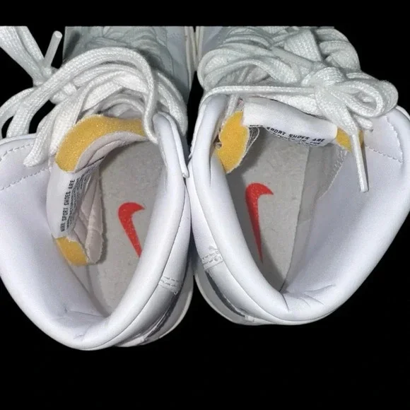 Nike Blazer Mid '77 size 5.5 - Picture 5 of 9